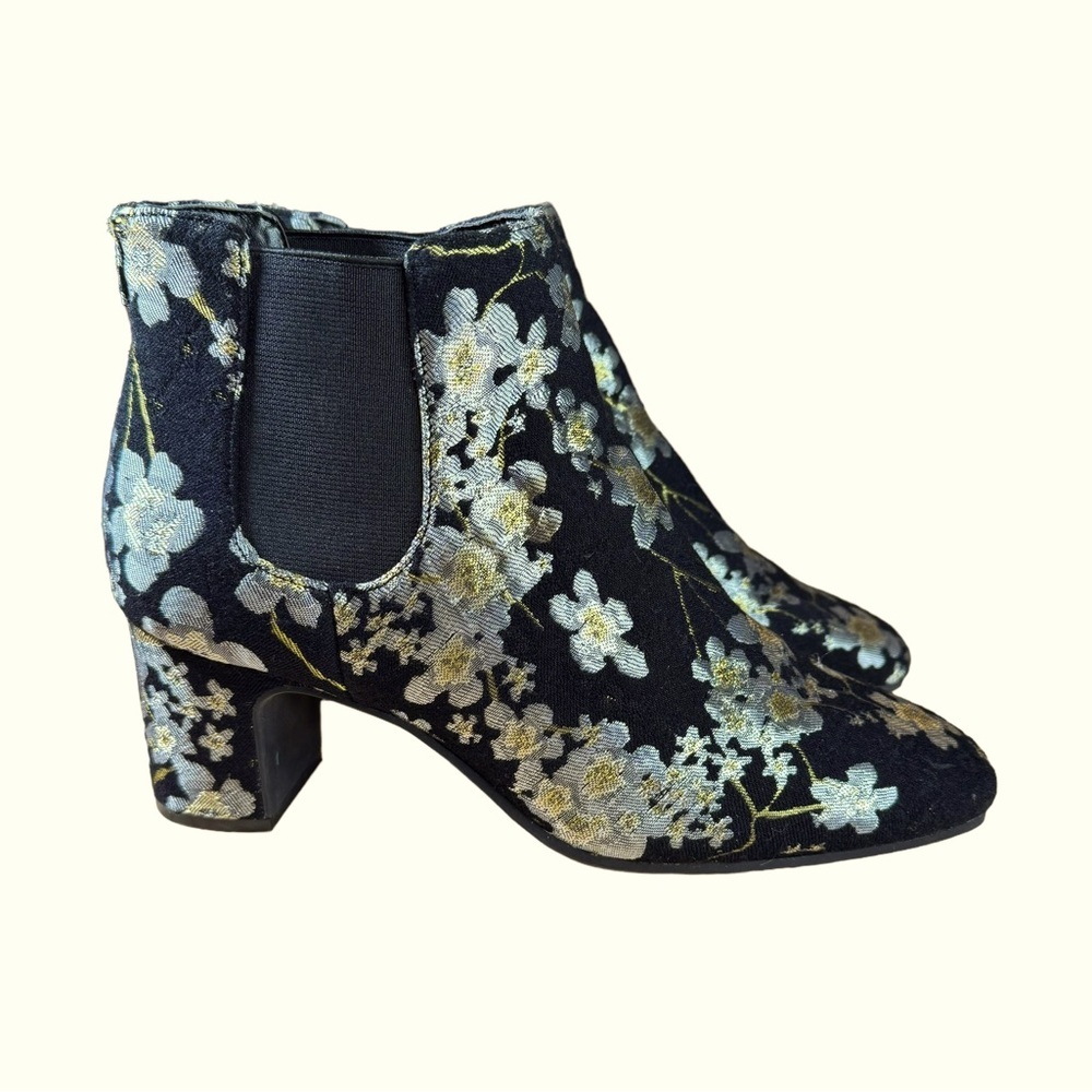 Anne Klein Gorgia Fabric Floral Ankle Booties EUC - Picture 6 of 13